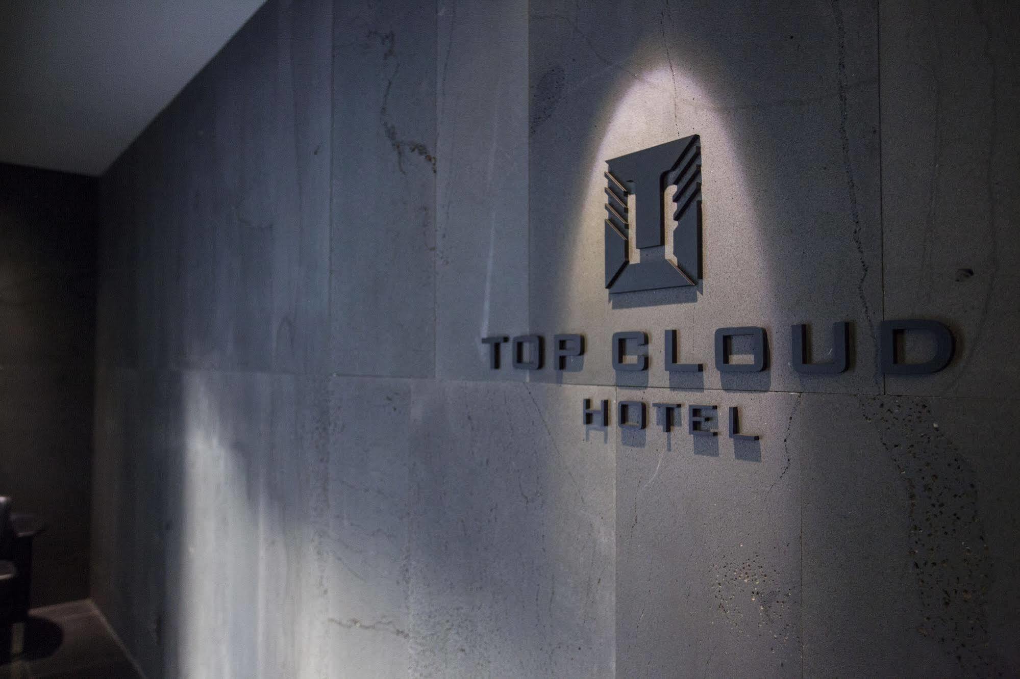 Suwon Top Cloud Hotel Exterior photo